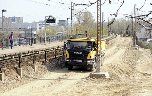 Муке станара Тошиног бунара: Брза пруга разбија сан
